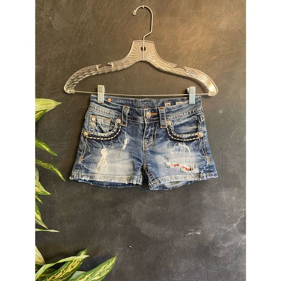 Miss Me Denim Distressed Shorts Size 